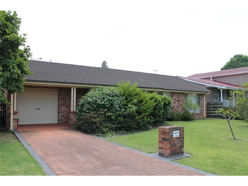 13 Elia Avenue, Nowra NSW 2541