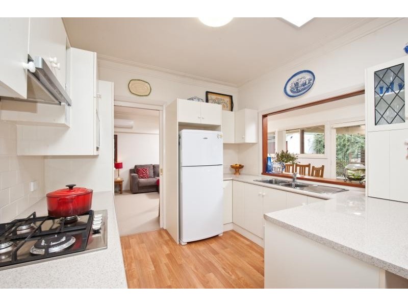 9 Turley Avenue, Bomaderry NSW 2541