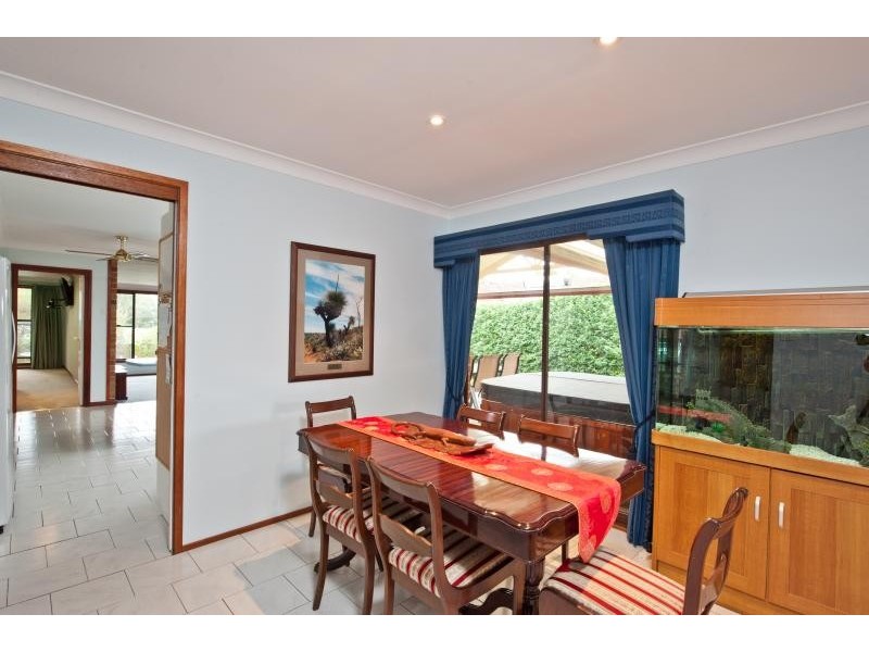 15 Wilari Close, Bomaderry NSW 2541