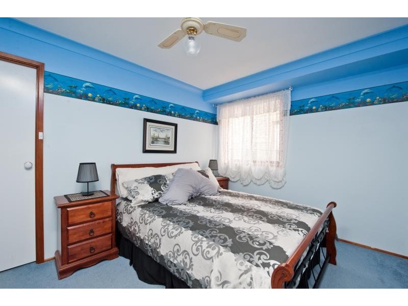 15 Wilari Close, Bomaderry NSW 2541