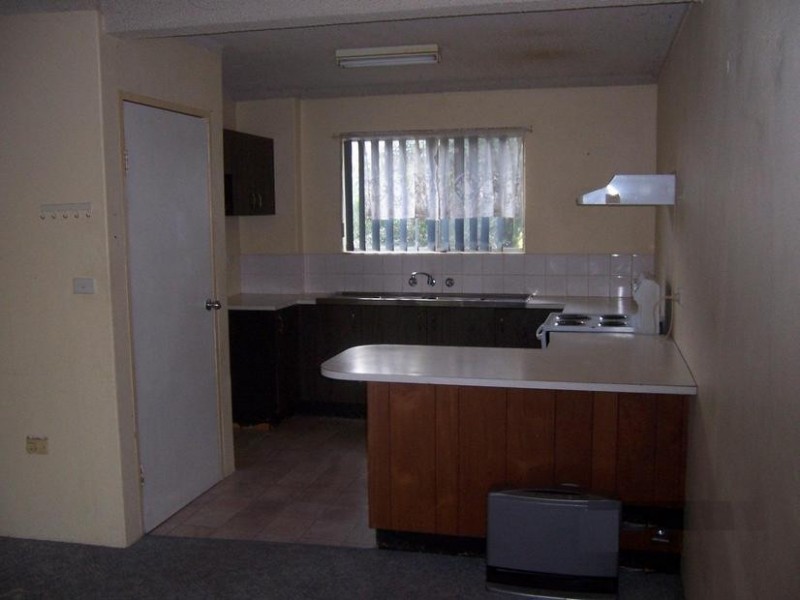 2/11 Karowa Street, Bomaderry NSW 2541