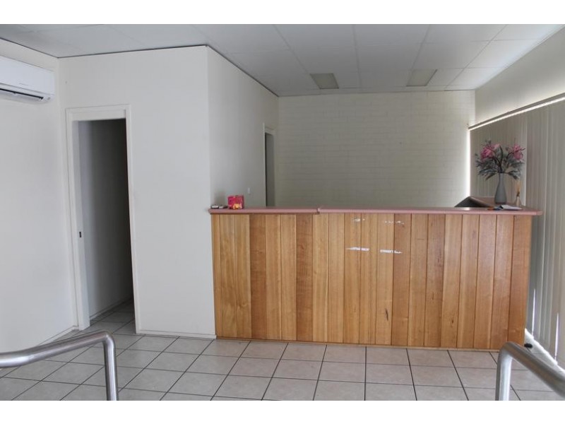 Shop 8/110 Kalander Street, Nowra NSW 2541