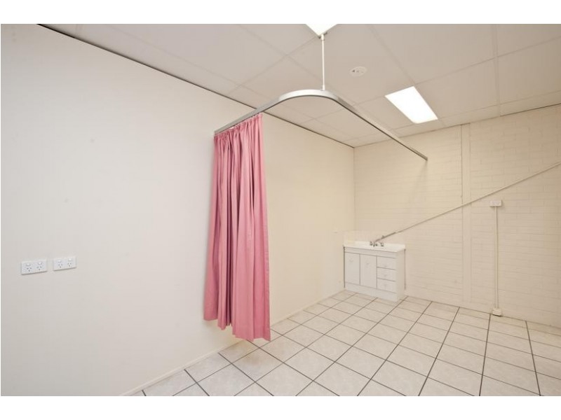 Shop 8/110 Kalander Street, Nowra NSW 2541