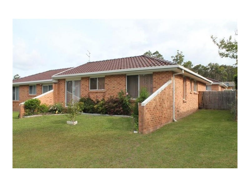 2/4 Harvey Place, North Nowra NSW 2541