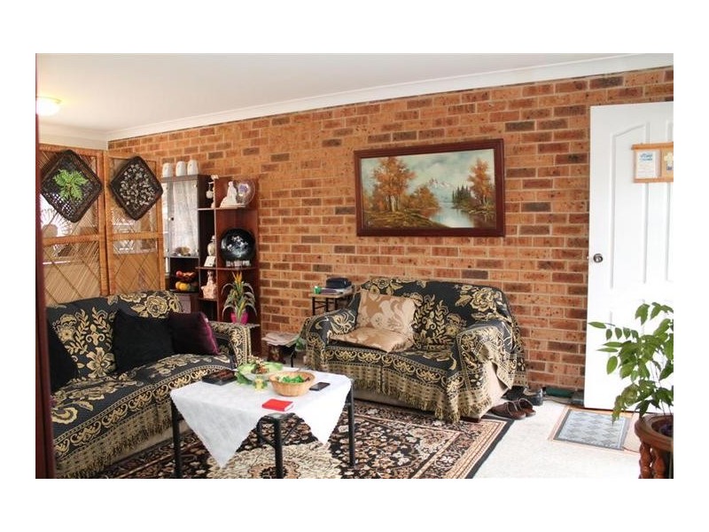 2/4 Harvey Place, North Nowra NSW 2541