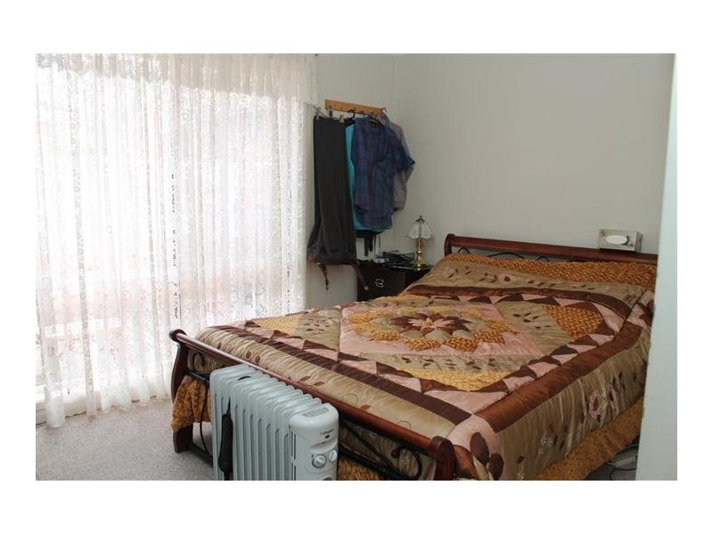 2/4 Harvey Place, North Nowra NSW 2541