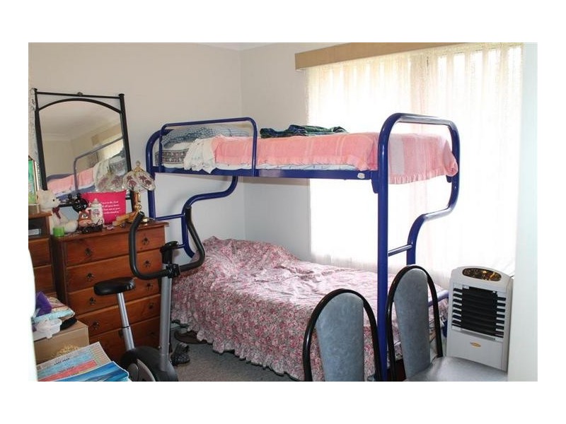 2/4 Harvey Place, North Nowra NSW 2541