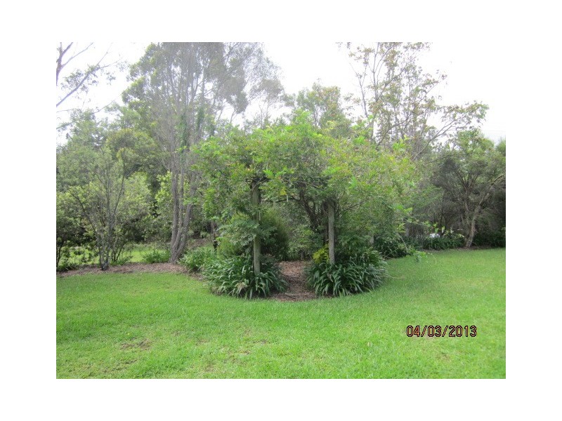 5 Theodore Place, Bomaderry NSW 2541