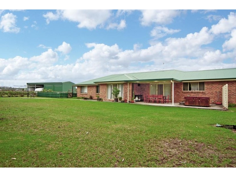 322 Stringybark Road, Nowra Hill NSW 2540
