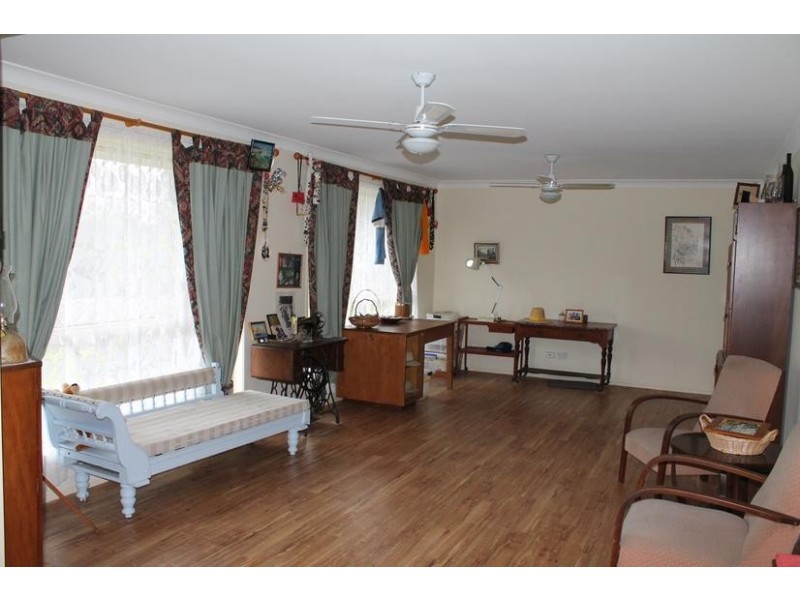 322 Stringybark Road, Nowra Hill NSW 2540