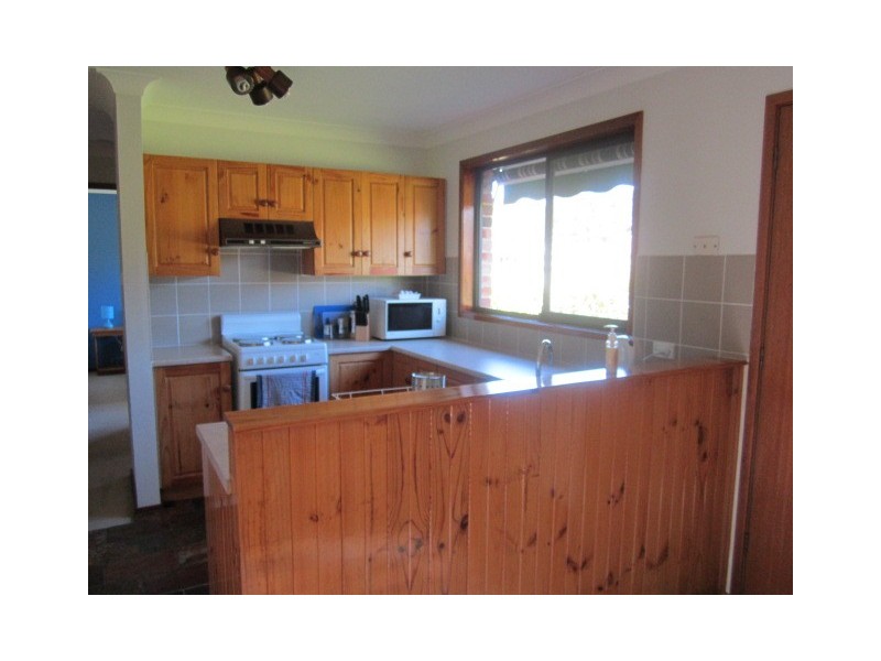 6 Booragal Place, North Nowra NSW 2541