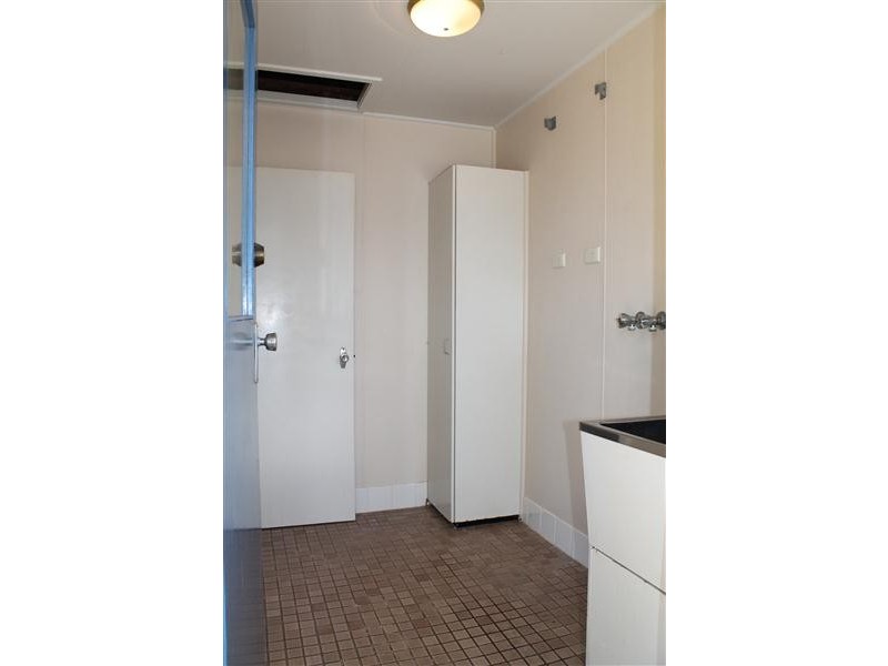 8 Alfred Street, Bomaderry NSW 2541