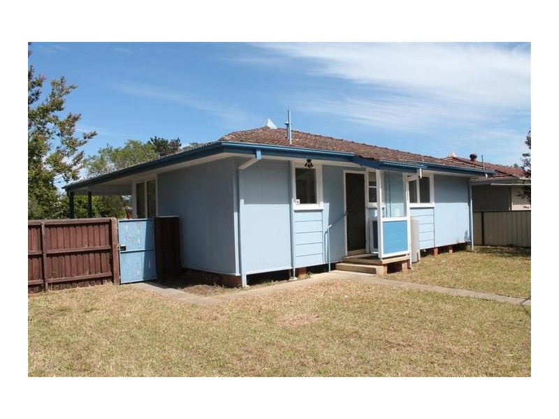 8 Alfred Street, Bomaderry NSW 2541