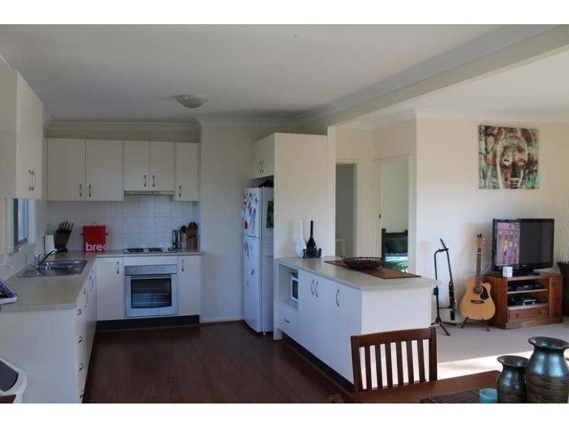 36 Meroo Road, Bomaderry NSW 2541