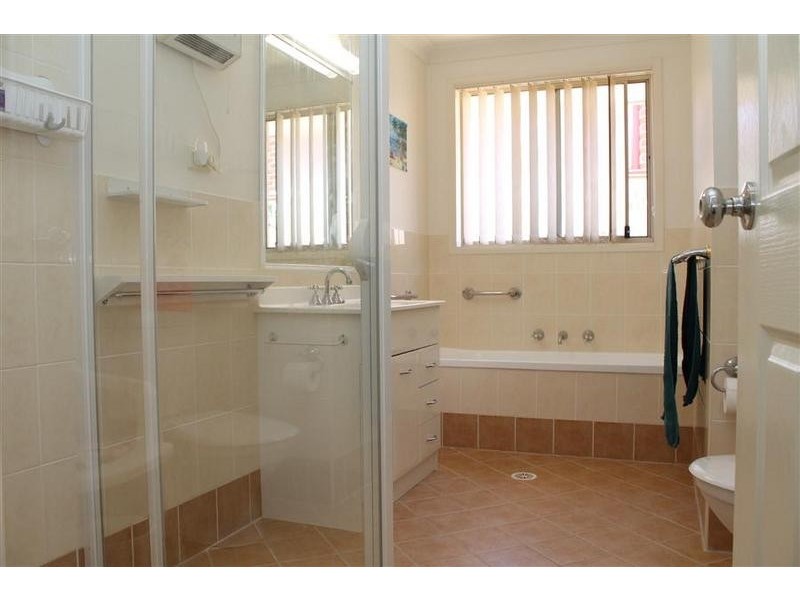 4/30 Sophia Road, Worrigee NSW 2540