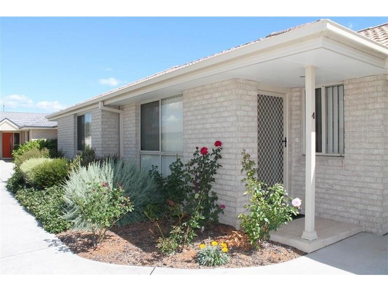 4/30 Sophia Road, Worrigee NSW 2540