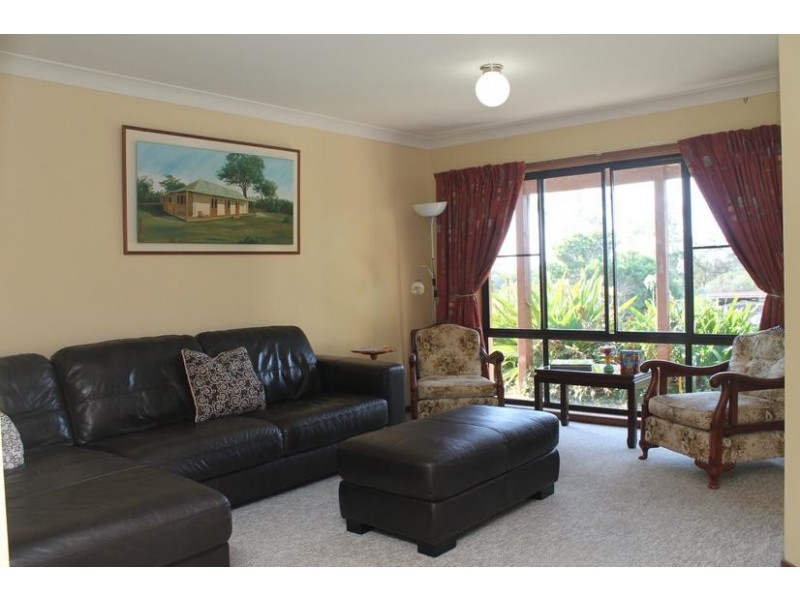 10 Beyeri Avenue, West Nowra NSW 2541
