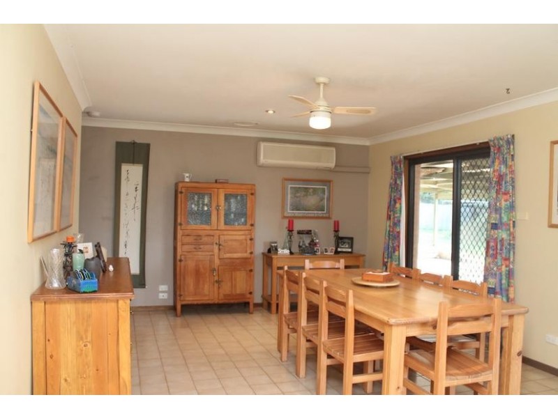 10 Beyeri Avenue, West Nowra NSW 2541