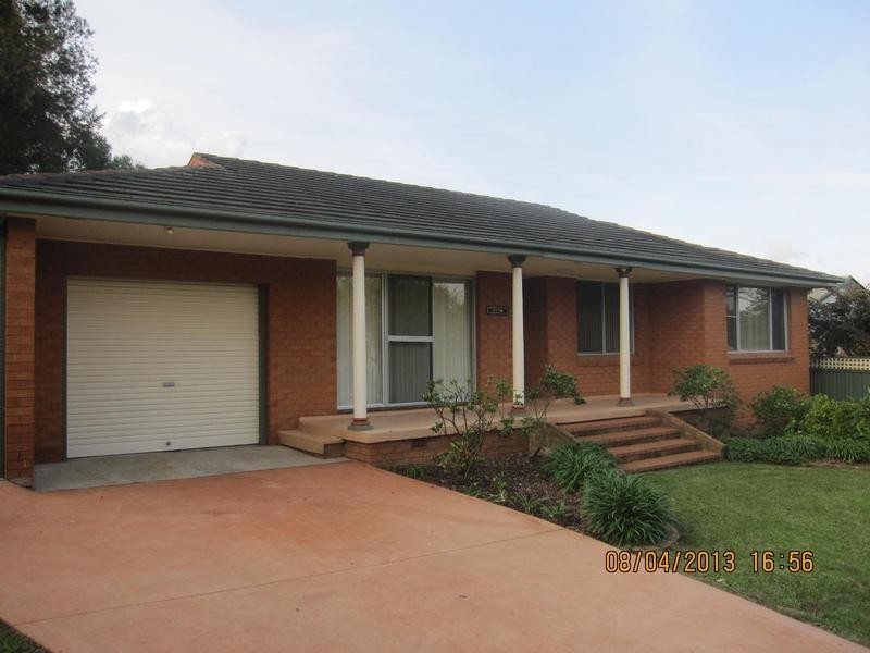 2 Bindon Close, Bomaderry NSW 2541