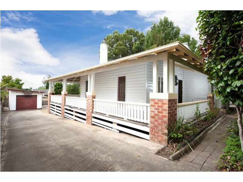 32 Shoalhaven Street, Nowra NSW 2541