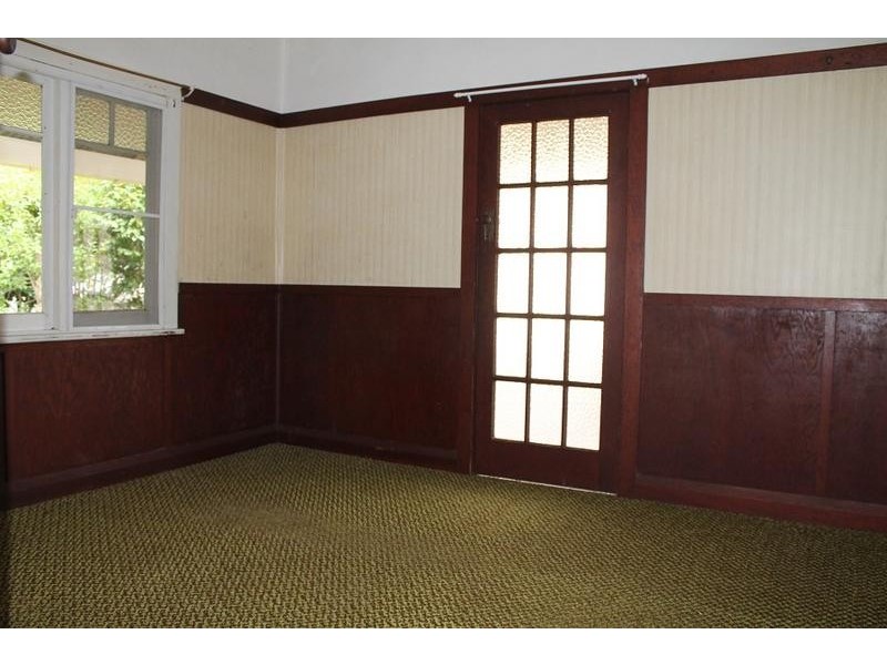 32 Shoalhaven Street, Nowra NSW 2541