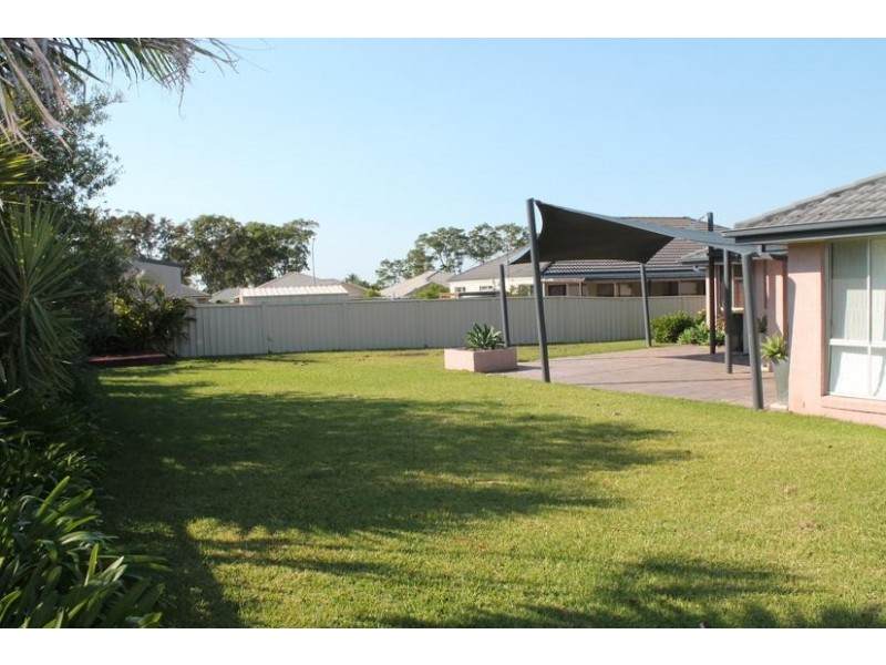 4 Mintbush Crescent, Worrigee NSW 2540