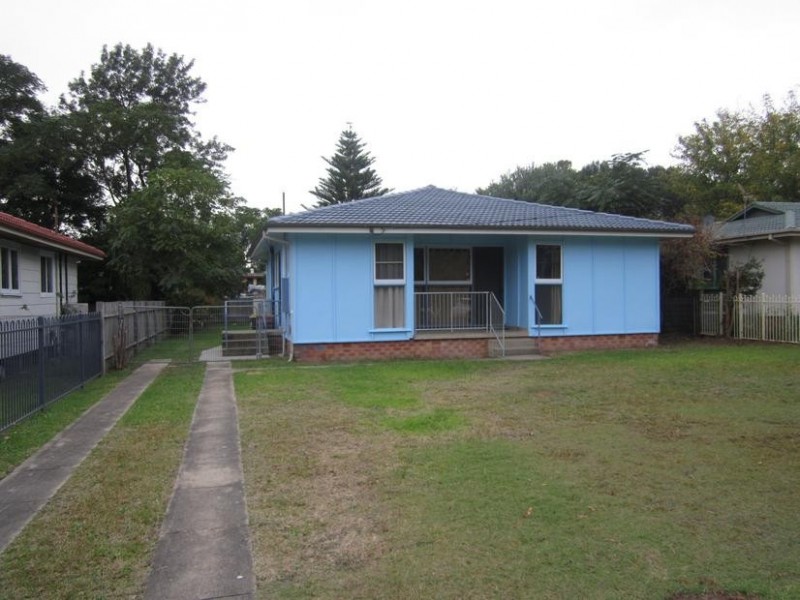 73 Sampson Crescent, Bomaderry NSW 2541