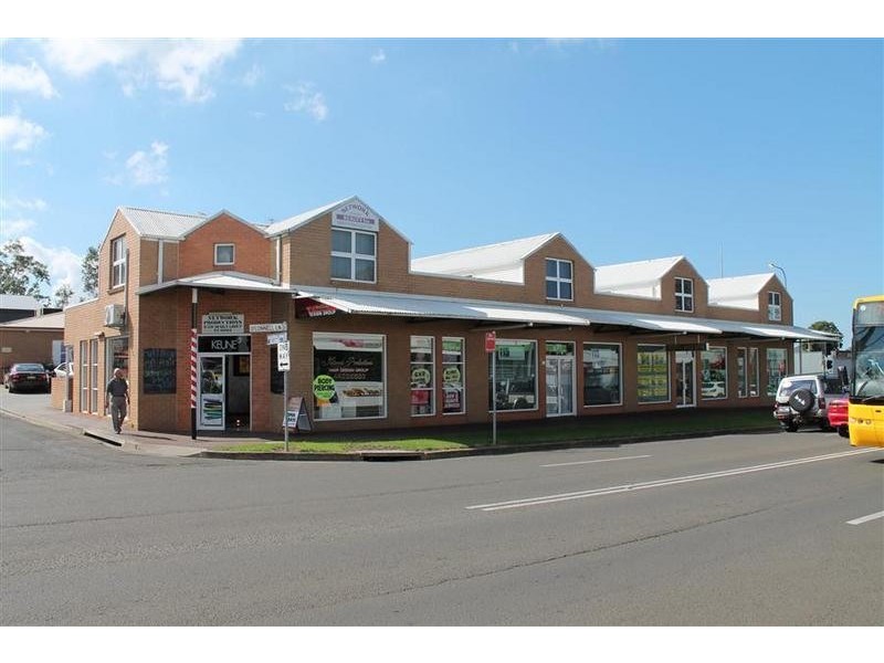 2/85 Worrigee Street, Nowra NSW 2541