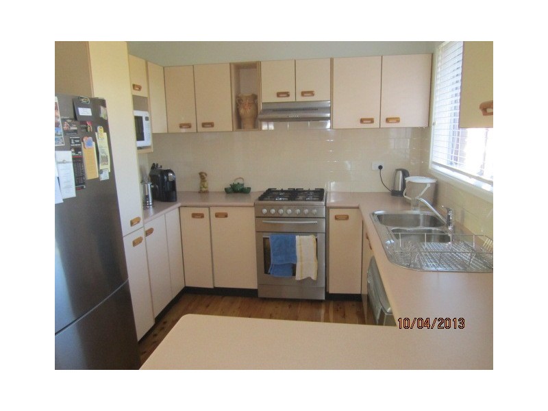 5 Crest Avenue, North Nowra NSW 2541