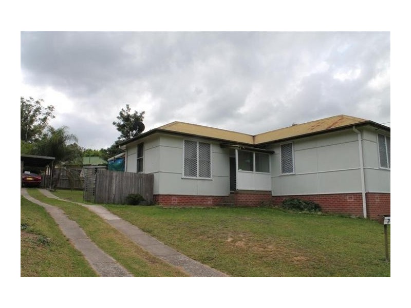 2 Bourne Avenue, Nowra NSW 2541