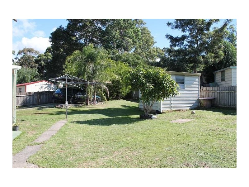 2 Bourne Avenue, Nowra NSW 2541