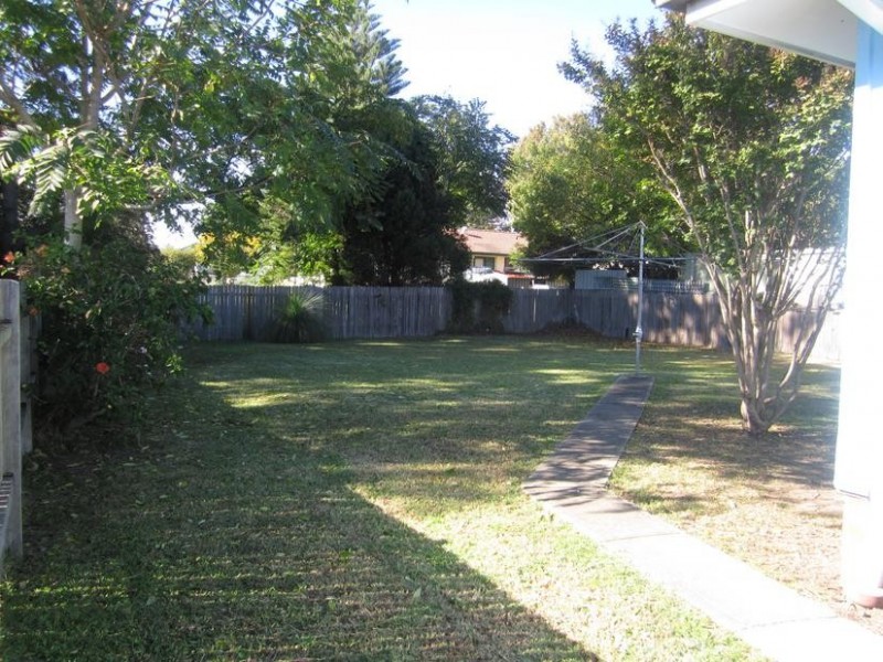 73 Sampson Crescent, Bomaderry NSW 2541