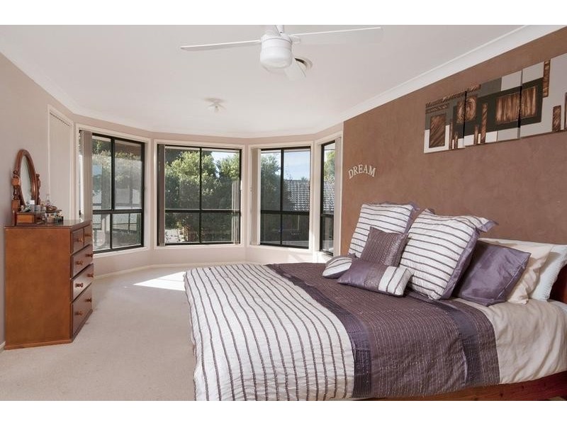 24 Emerald Drive, Meroo Meadow NSW 2540