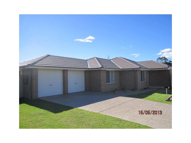 8 Doreen Court, West Nowra NSW 2541