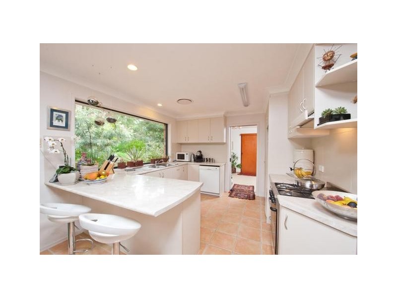 40 Brinawarr Street, Bomaderry NSW 2541