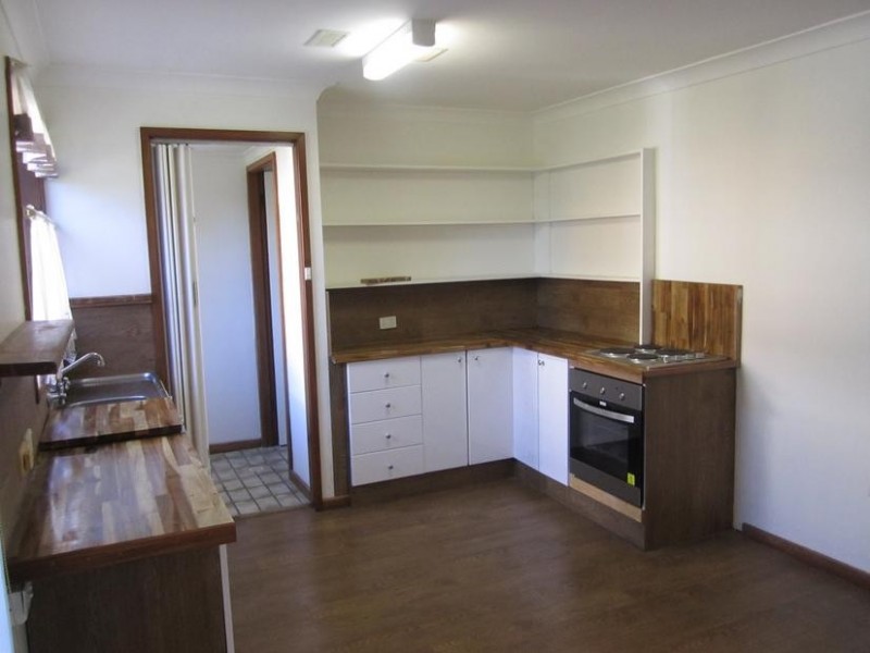 1/5 Campbell Place, Nowra NSW 2541