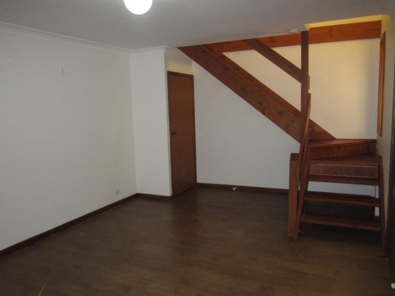 1/5 Campbell Place, Nowra NSW 2541