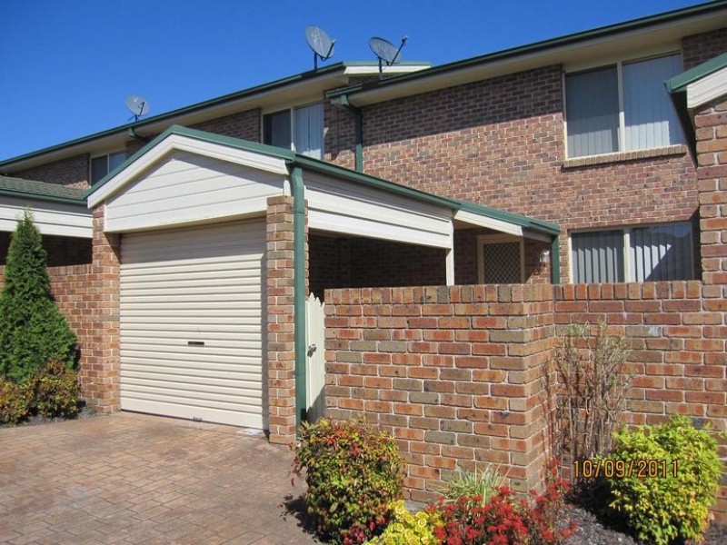 2/3 Campbell Place, Nowra NSW 2541