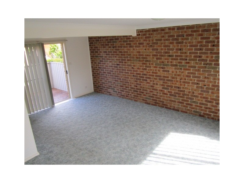 2/3 Campbell Place, Nowra NSW 2541