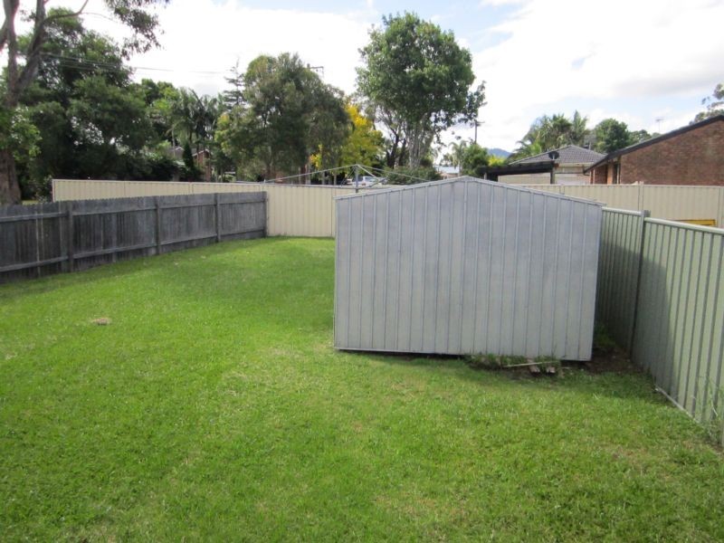 10 Peak Ave, North Nowra NSW 2541