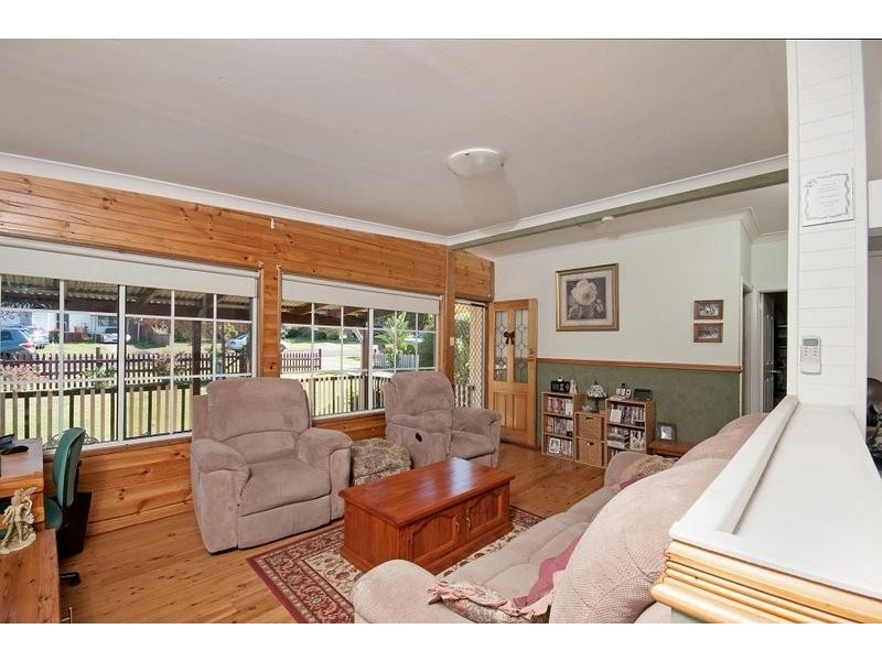 24 Hockey Street, Nowra NSW 2541