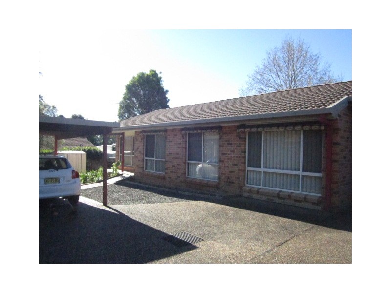 2/17 Wilari Close, Bomaderry NSW 2541