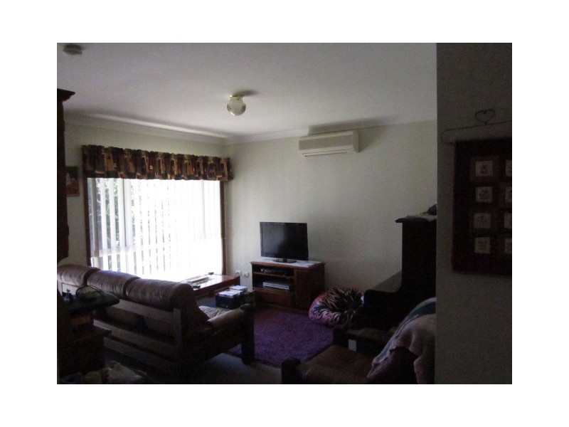 2/17 Wilari Close, Bomaderry NSW 2541