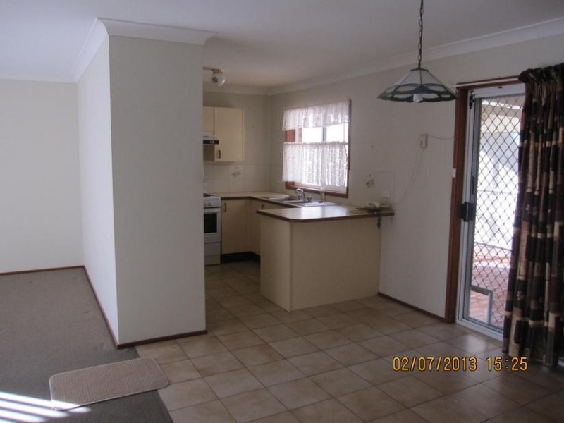 2/17 Wilari Close, Bomaderry NSW 2541