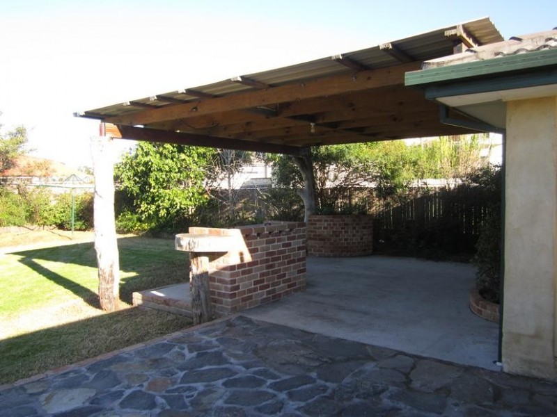 8 Hesperus Close, Nowra NSW 2541