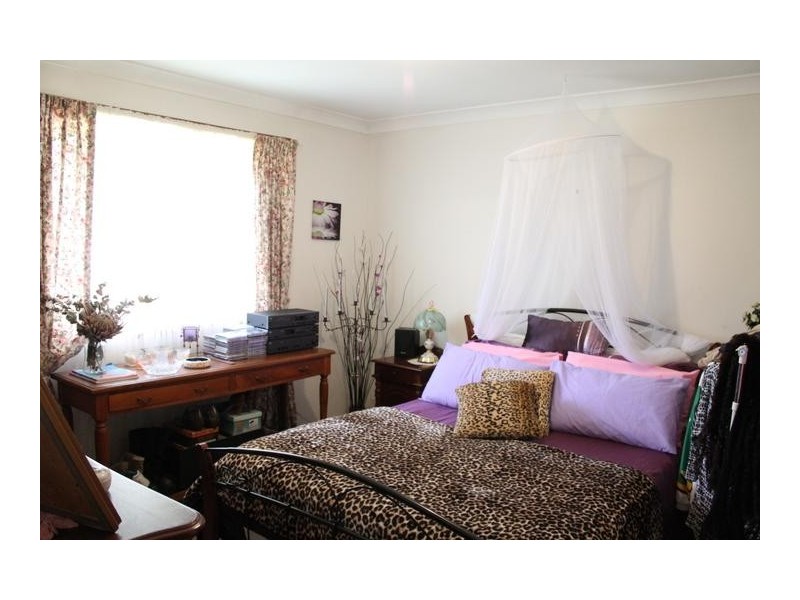 1, 2 & 3/56 Bunberra Street, Bomaderry NSW 2541