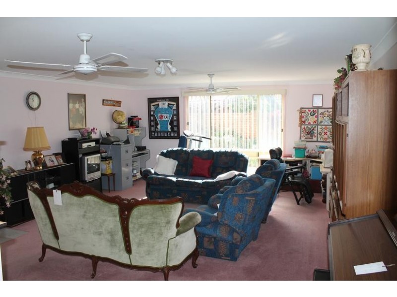 49 Jasmine Drive, Bomaderry NSW 2541