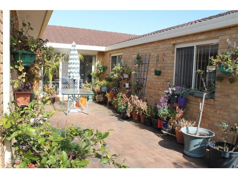 49 Jasmine Drive, Bomaderry NSW 2541