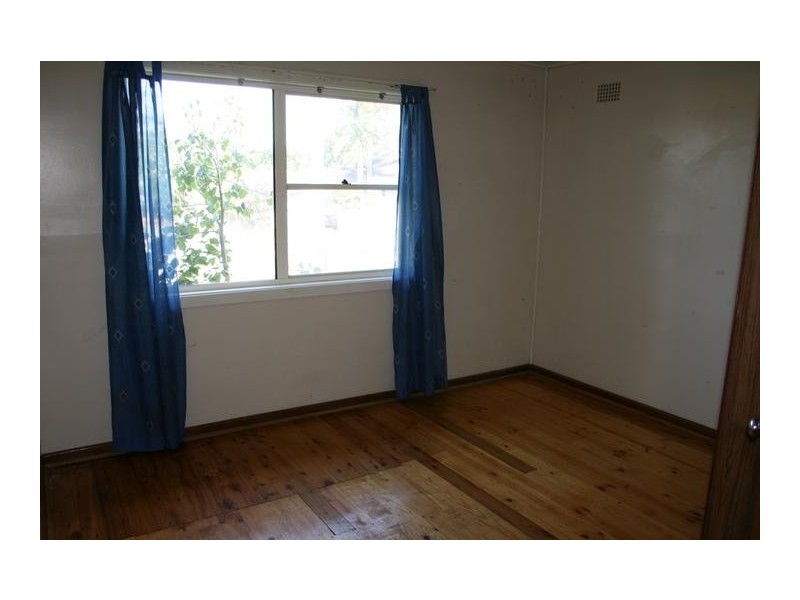 32 Seccombe Street, Nowra NSW 2541