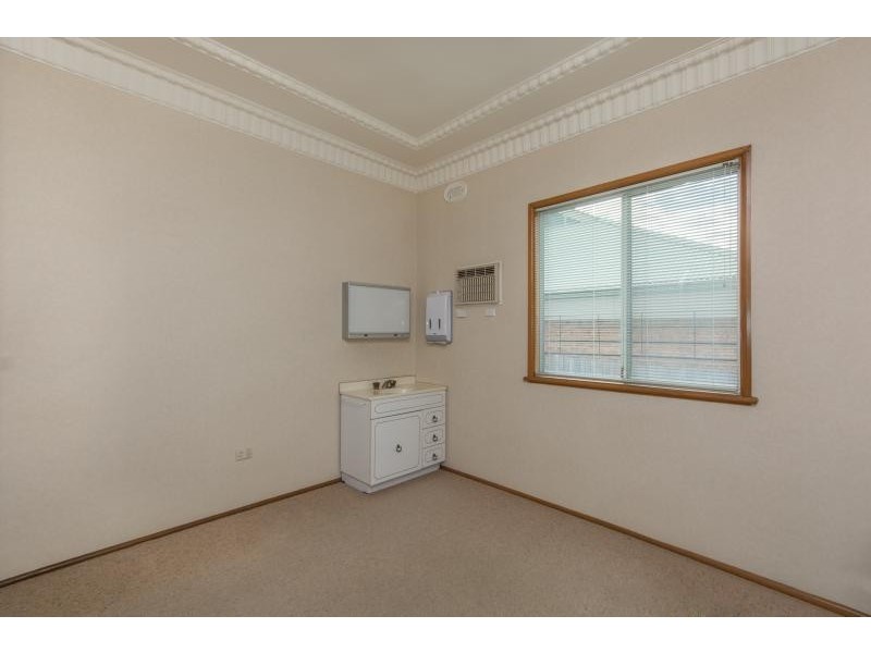 82 Bridge Road, Nowra NSW 2541